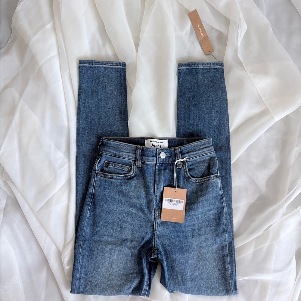 New!! Reformation Harper High Rise Classic Blue Skinny Jeans in Destin - Picture 4 of 8